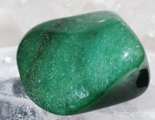 Aventurine stone: color, varieties, magical properties, who is suitable Natural brown stone with sparkles